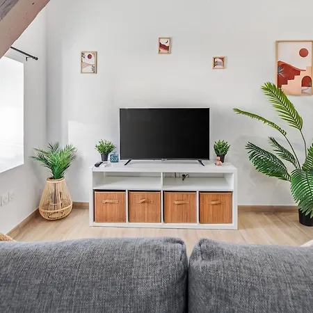 Charming T4 - Cosy Air Conditioning Apartment *